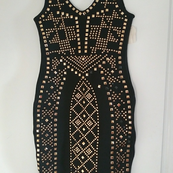 Dresses & Skirts - Sleeveless Black Sequin Dress